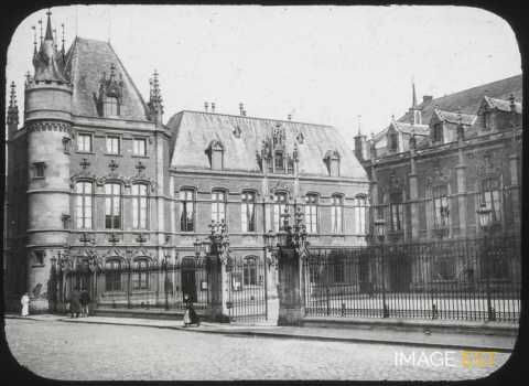 Hôtel de ville (Amiens)